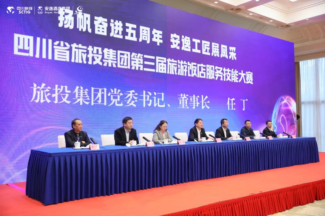 12b18eb9-90e1-418c-b7e2-53e18cae808c