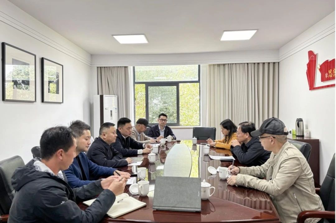 省壹定发集团调查组赴成都大学调查互换